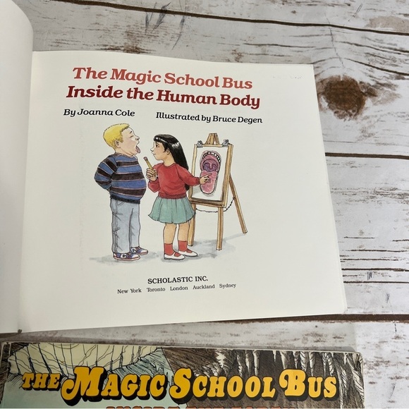 Magic School Bus Adventure Book Set Inside The Earth, Inside the Human Body - Picture 6 of 11